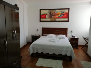 Отель Buen Retiro Apart Hotel  Санта-Круз